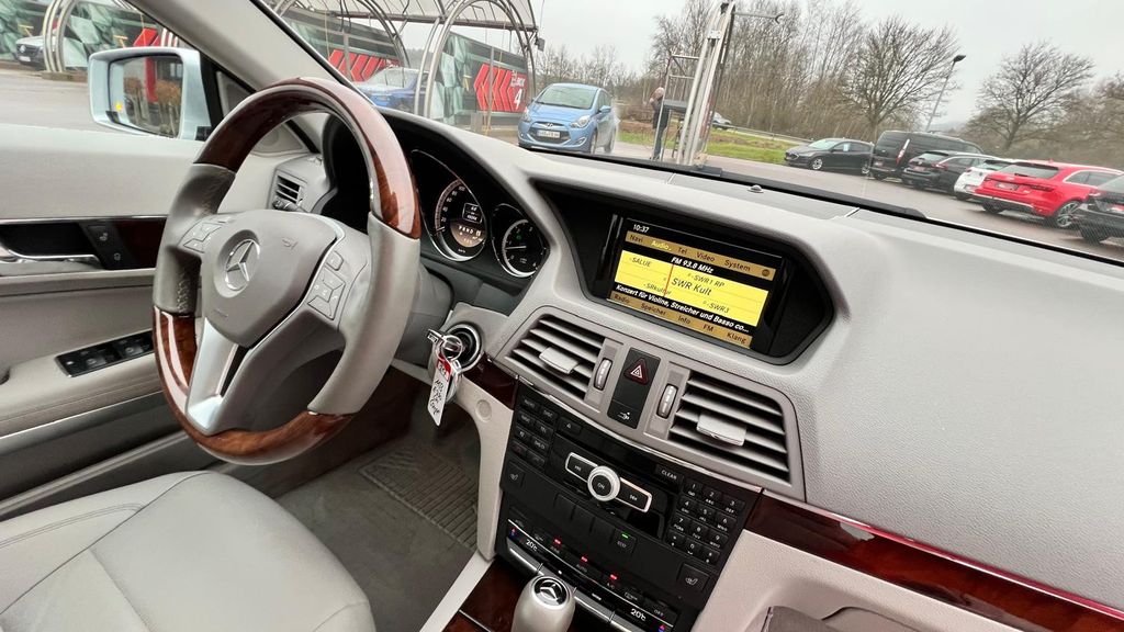 MERCEDES-BENZ E 350 CDI E Coupe ***2. HAND / TOP ZUSTAND***