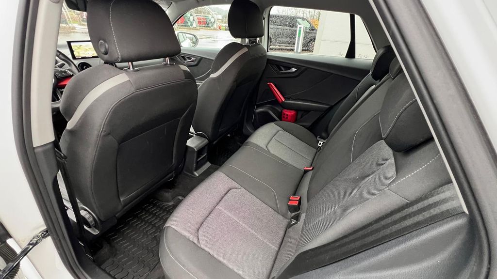 AUDI Q2 1.4 TFSI sport S-Tronic *AHK+Tempomat+Kamera*