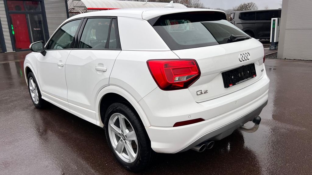AUDI Q2 1.4 TFSI sport S-Tronic *AHK+Tempomat+Kamera*