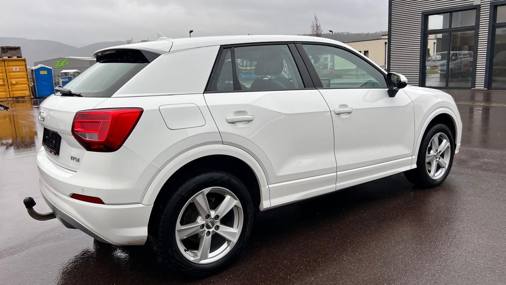 AUDI Q2 1.4 TFSI sport S-Tronic *AHK+Tempomat+Kamera*