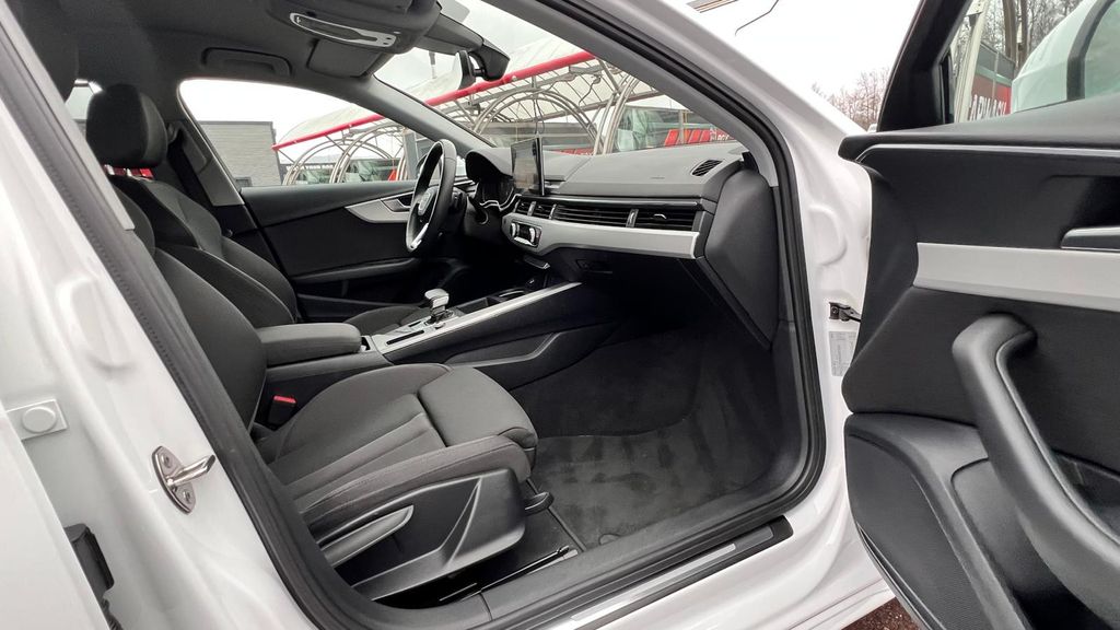 AUDI A4 Avant 35 TDI S-Tronic *LED+Kamera+el. Klappe*