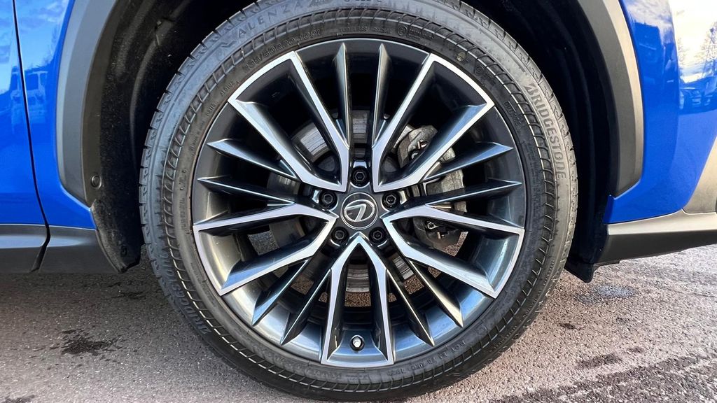 LEXUS NX 450h+ Luxury AWD