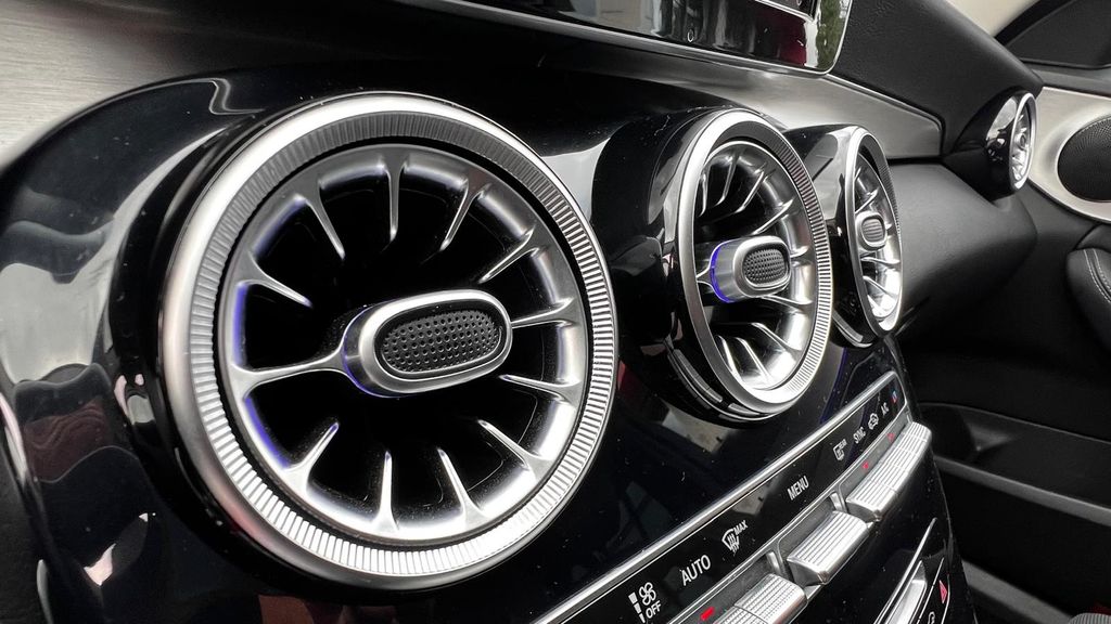 MERCEDES-BENZ C 200 Limousine AMG-Line 18"