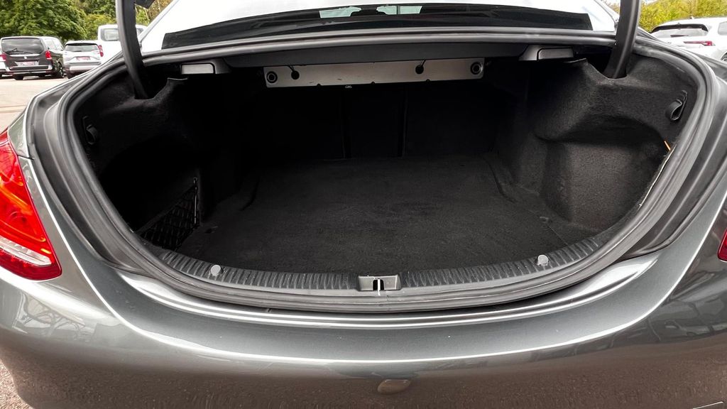 MERCEDES-BENZ C 200 Limousine AMG-Line 18"