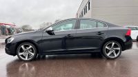 VOLVO S60 Lim. Momentum ***R-Design+Standheizung***