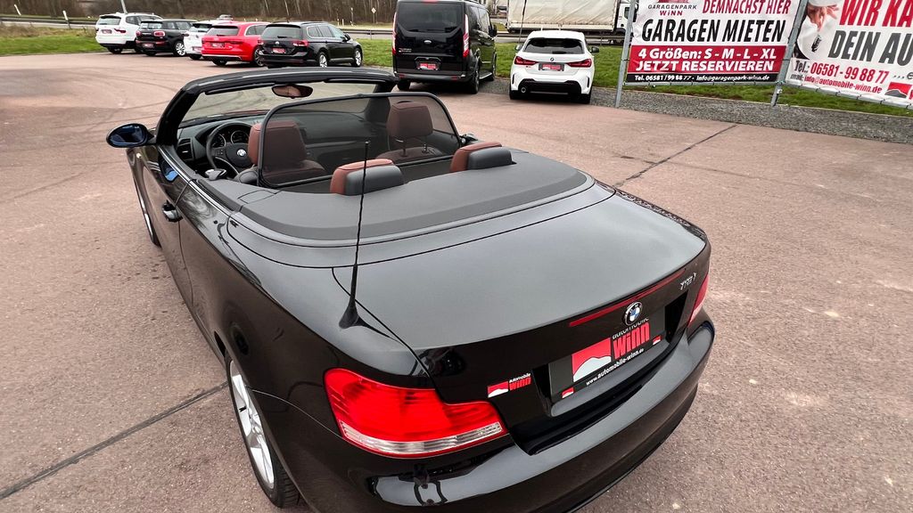 BMW 118i Cabrio **1. HAND / NUR 76.500 KM + LEDER**