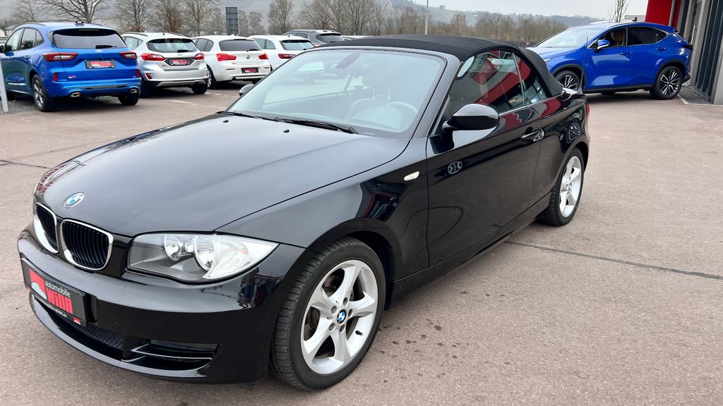 BMW 118i Cabrio **1. HAND / NUR 76.500 KM + LEDER**