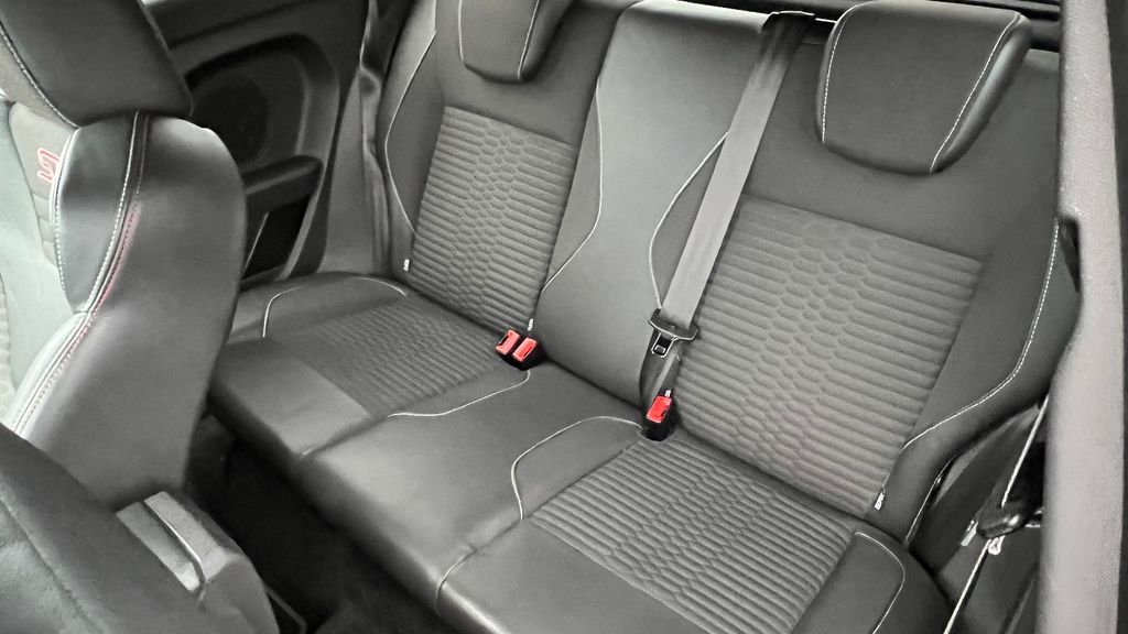 FORD Fiesta ST200 *1. HAND / HU/AU + Zahnriemen neu*