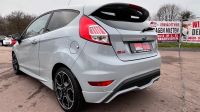 FORD Fiesta ST200 *1. HAND / HU/AU + Zahnriemen neu*