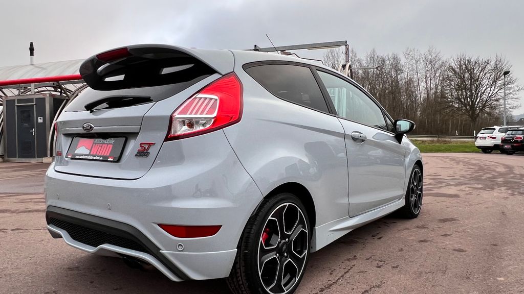 FORD Fiesta ST200 *1. HAND / HU/AU + Zahnriemen neu*