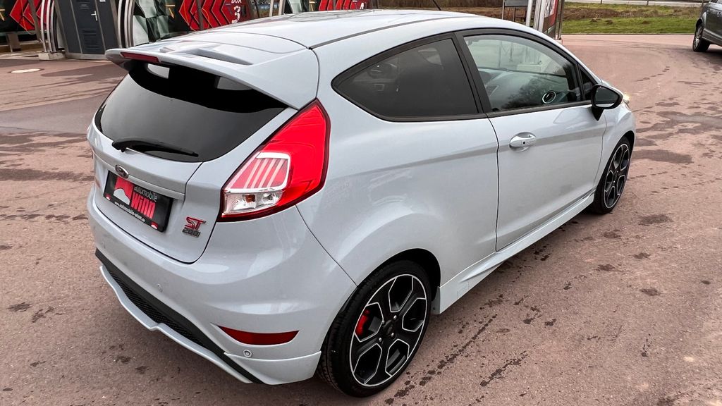 FORD Fiesta ST200 *1. HAND / HU/AU + Zahnriemen neu*