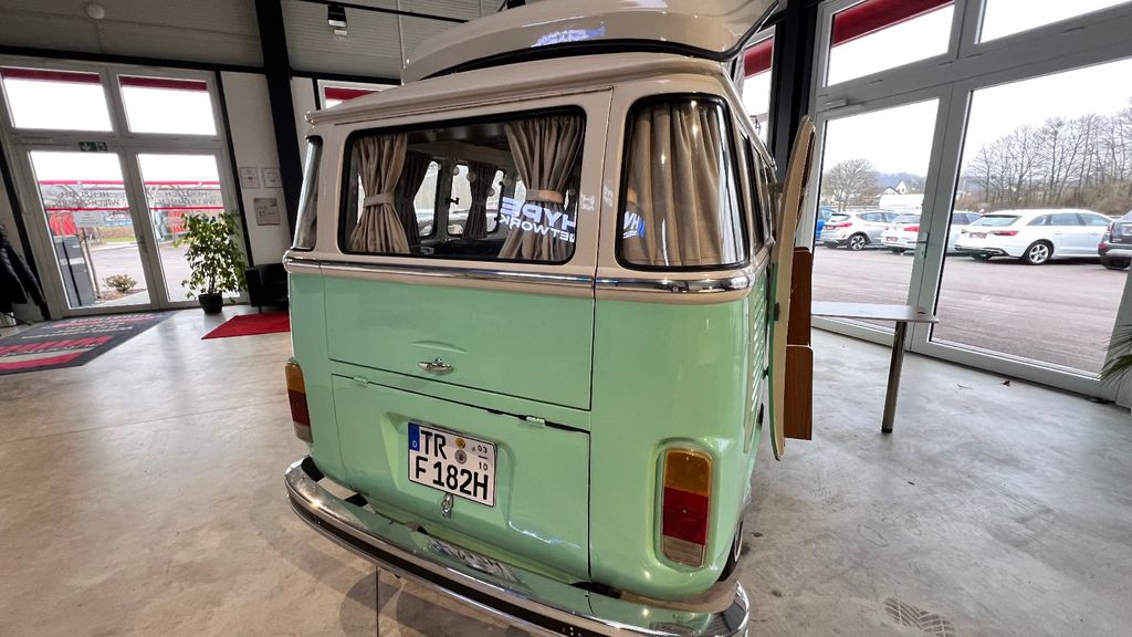 VW T2 CAMPER mit HOCHDACH
