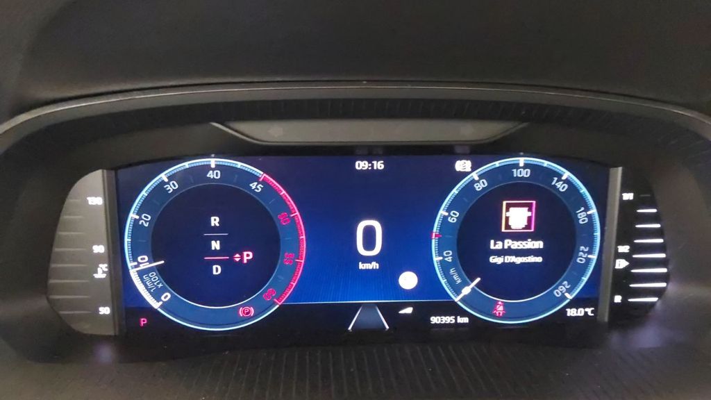 SKODA Octavia Combi 2.0 TDI Ambition DSG *AHK+ACC*