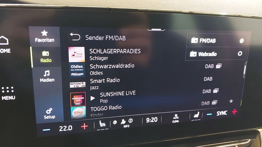 SKODA Octavia Combi 2.0 TDI Ambition DSG *AHK+ACC*