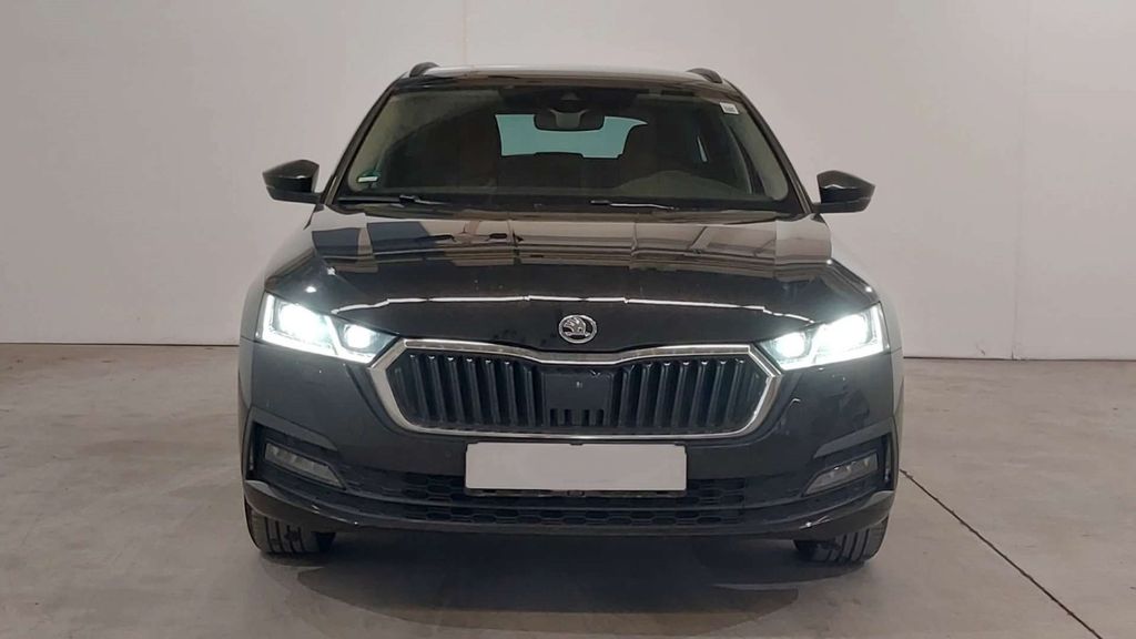 SKODA Octavia Combi 2.0 TDI Ambition DSG *AHK+ACC*