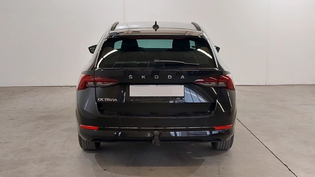 SKODA Octavia Combi 2.0 TDI Ambition DSG *AHK+ACC*