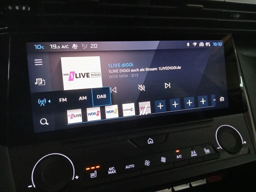 PEUGEOT 308 SW 1.5 HDI Active Pack *LED+Sitzheiz.+Navi*