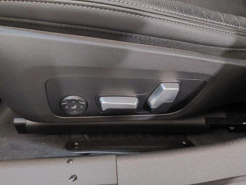 BMW 320 d Touring Luxury Line ***TOP AUSSTATTUNG***