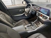 BMW 320 d Touring Luxury Line ***TOP AUSSTATTUNG***