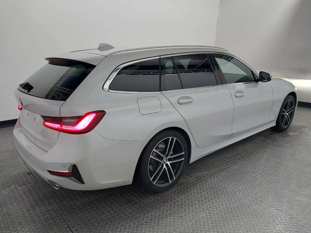 BMW 320 d Touring Luxury Line ***TOP AUSSTATTUNG***
