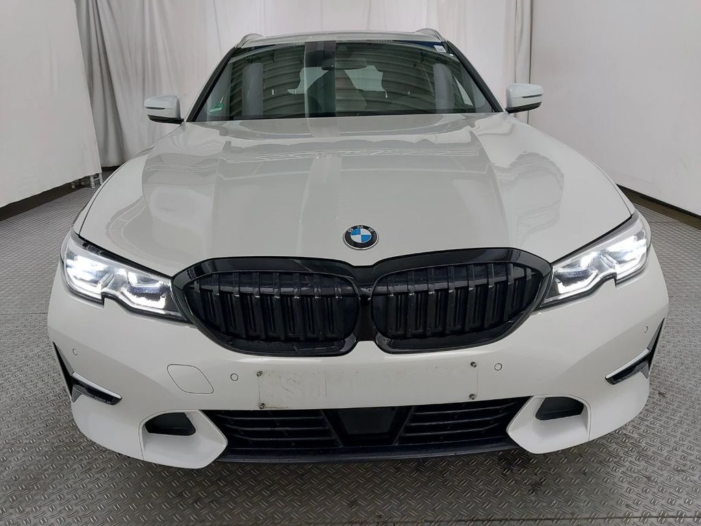 BMW 320 d Touring Luxury Line ***TOP AUSSTATTUNG***