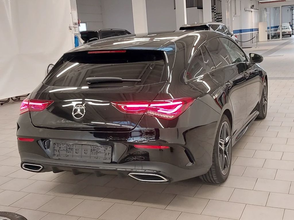 MERCEDES-BENZ CLA 200 Shooting Brake AMG-Line