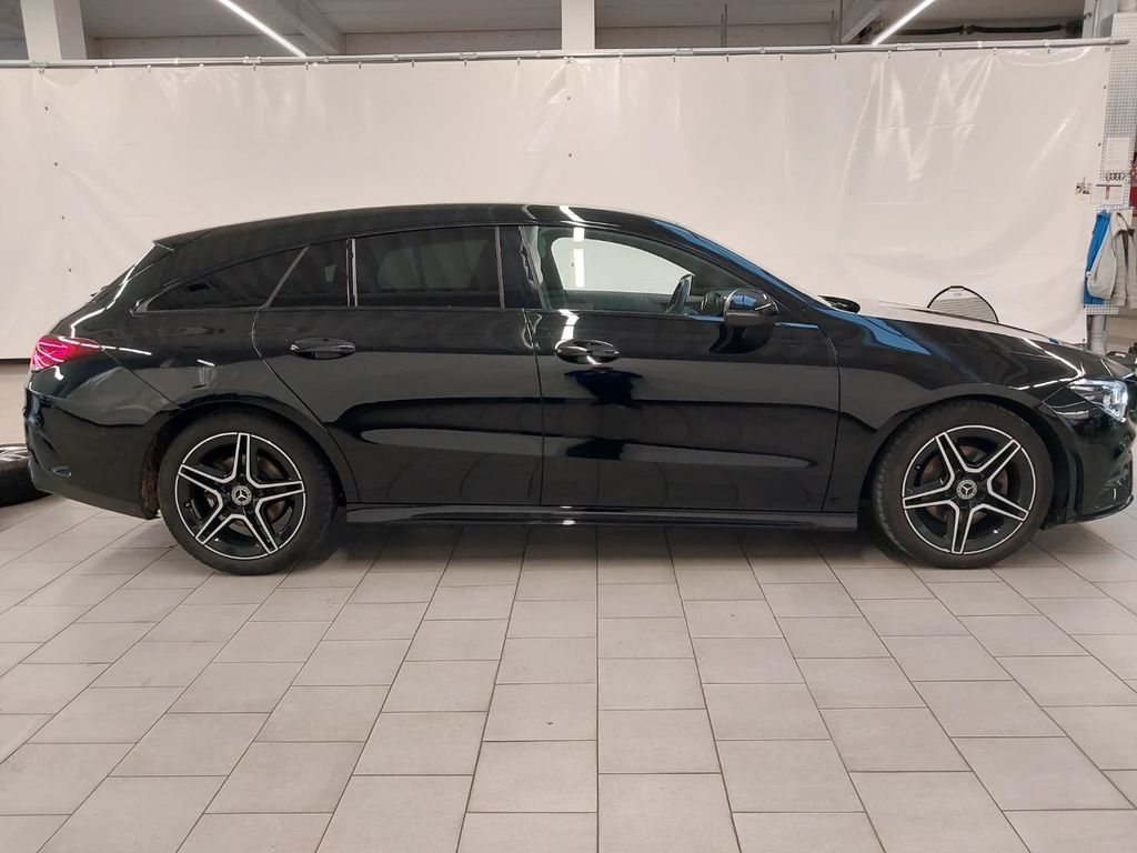 MERCEDES-BENZ CLA 200 Shooting Brake AMG-Line