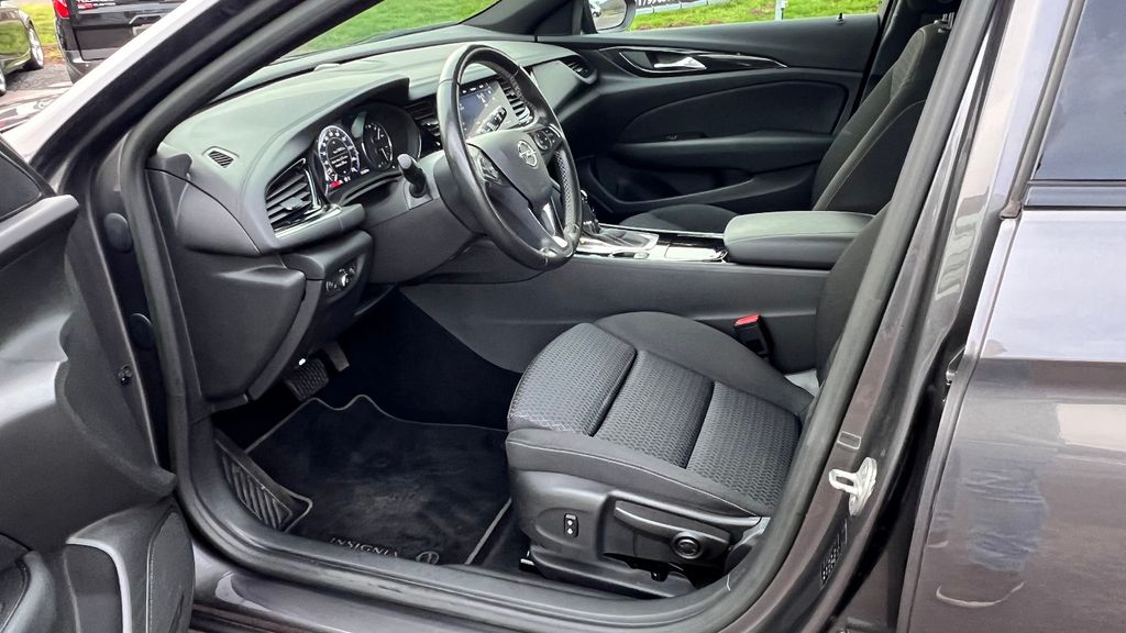 OPEL Insignia 2.0 CDTi Sports Tourer Business  *AHK*