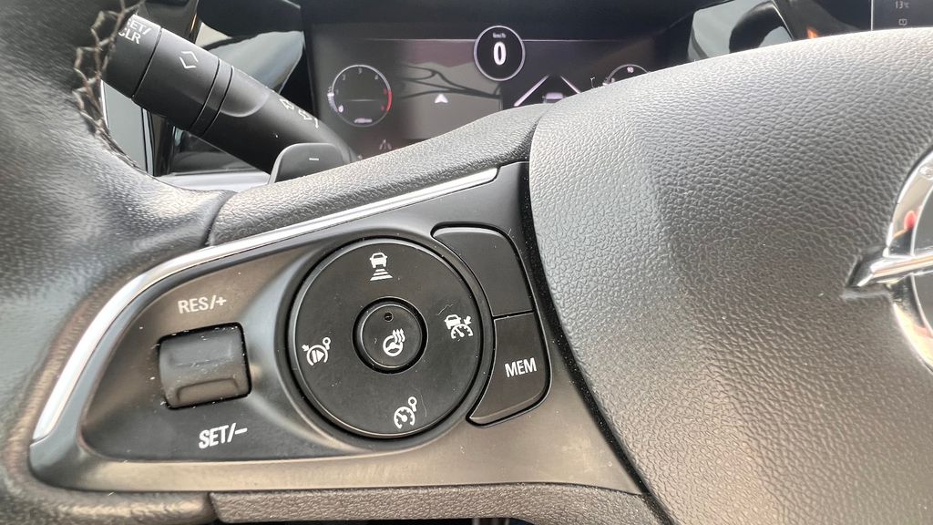 OPEL Grandland (X) 1.5 Ultimate *Night Vision + AHK*