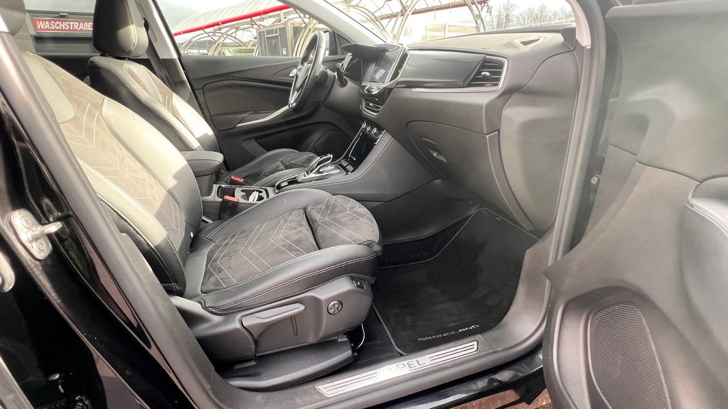 OPEL Grandland (X) 1.5 Ultimate *Night Vision + AHK*