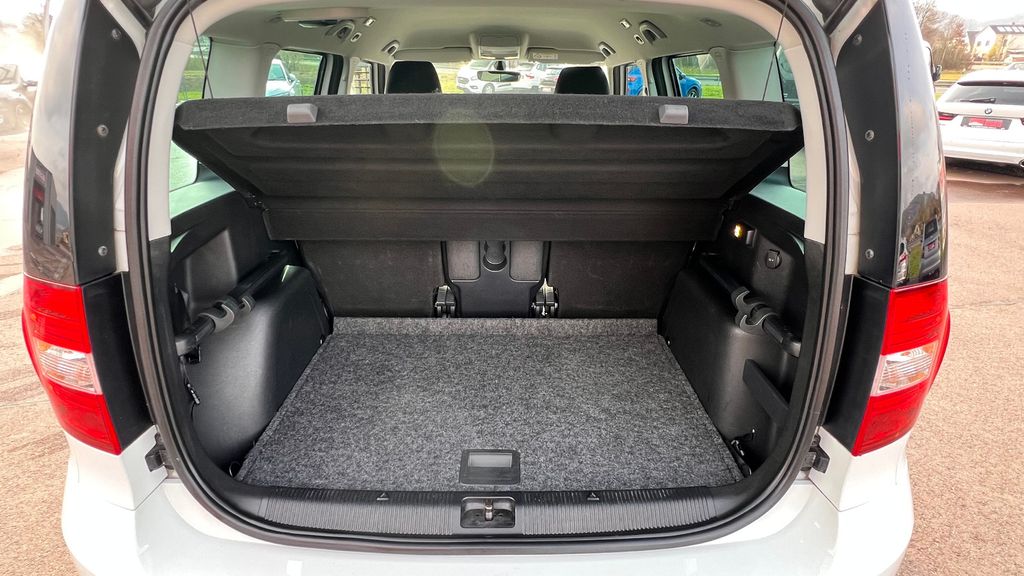 SKODA Yeti 2.0 TDI 4x4 Drive *1. HAND + TÜV NEU*