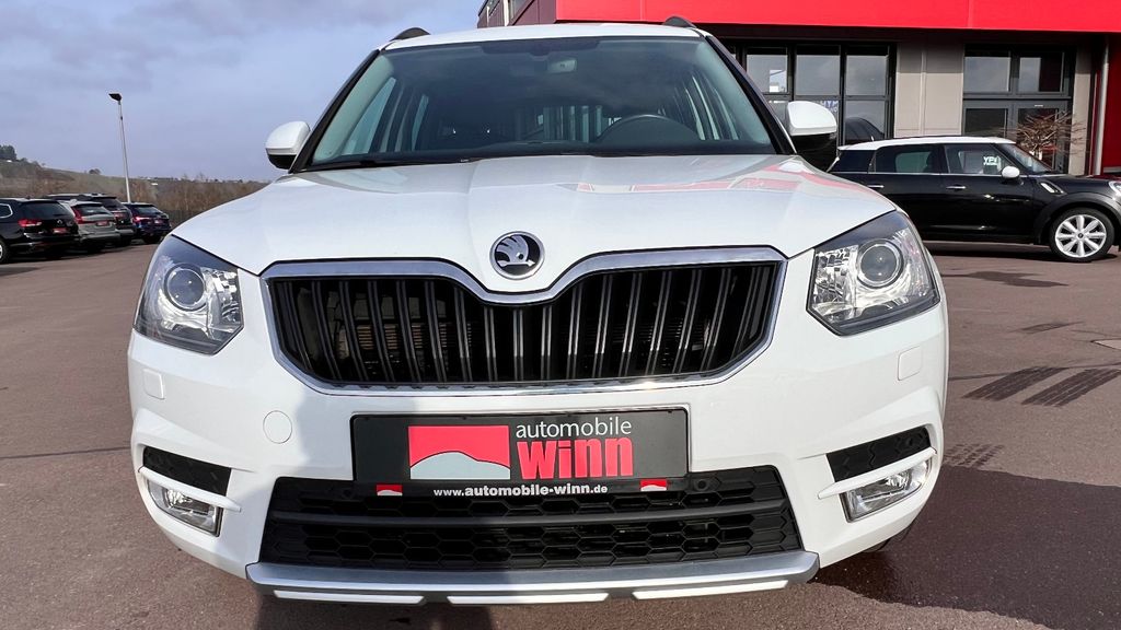 SKODA Yeti 2.0 TDI 4x4 Drive *1. HAND / SCHECKHEFT*