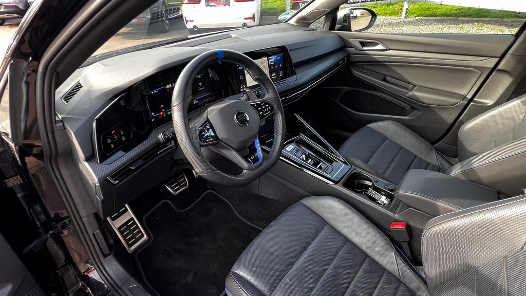 VW Golf VIII Lim. R Performance 4Motion*VOLLAUSST.*