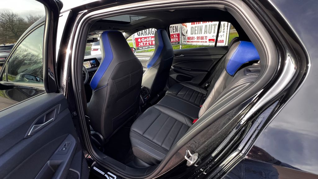 VW Golf VIII Lim. R Performance 4Motion*VOLLAUSST.*