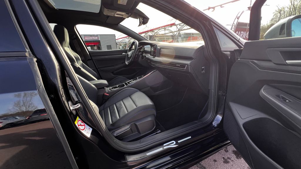 VW Golf VIII Lim. R Performance 4Motion*VOLLAUSST.*