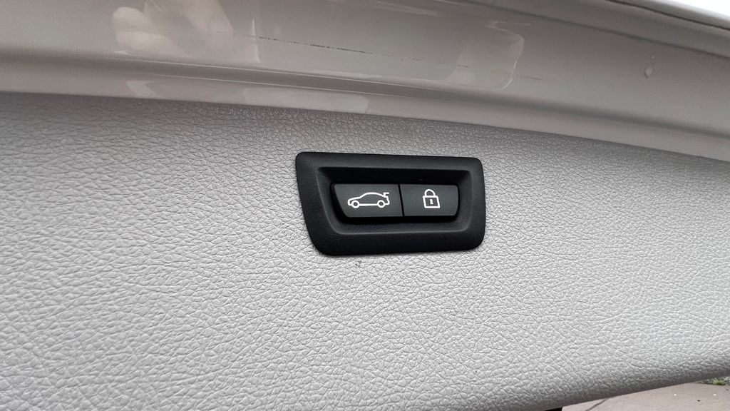 BMW 320 dTouring Advantage *LED+el. Kofferraum*