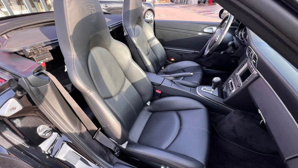 PORSCHE 911 Turbo 3.6l Cabrio *NUR 39.500 KM*