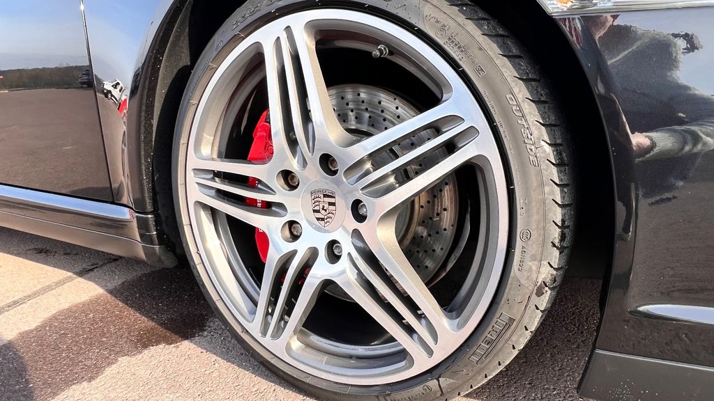 PORSCHE 911 Turbo 3.6l Cabrio *NUR 39.500 KM*