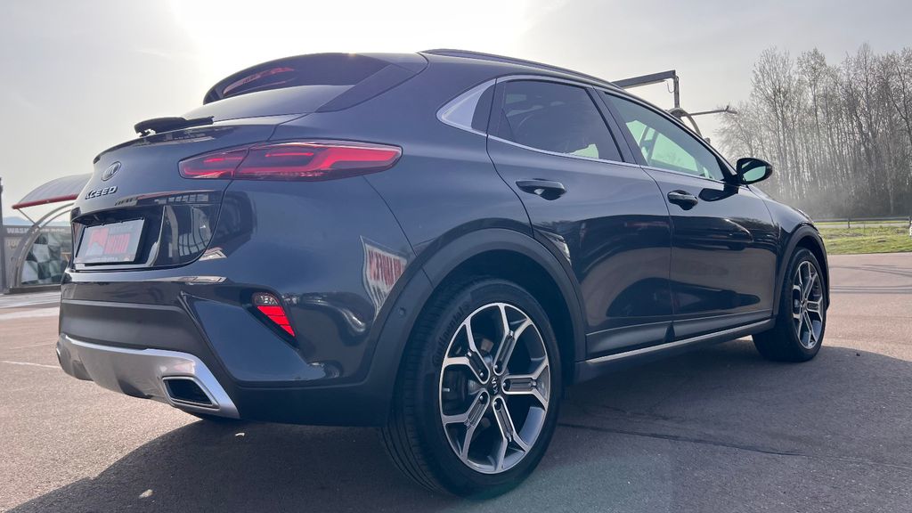 KIA XCeed 1.6 GDI Launch Edition**VOLLAUSSTATTUNG**