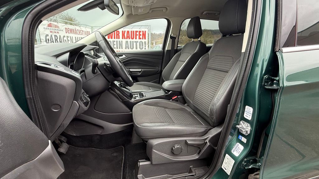 FORD Kuga 2.0 AWD Titanium **1.HAND + AHK schwenkbar