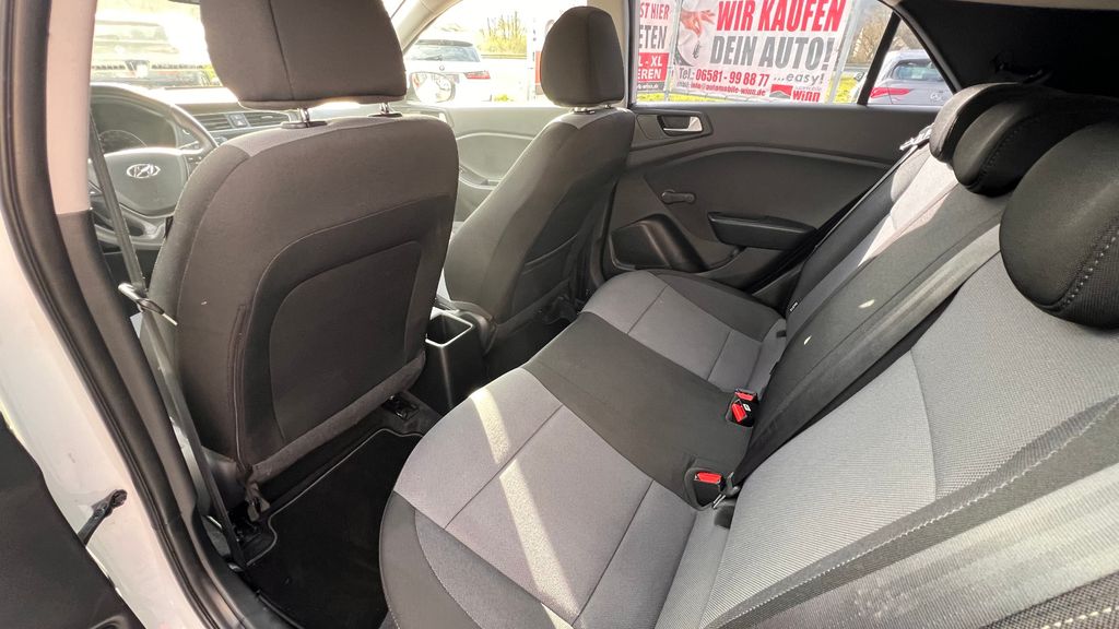 HYUNDAI i20 1.2 Select ***Klima+Tempomat***