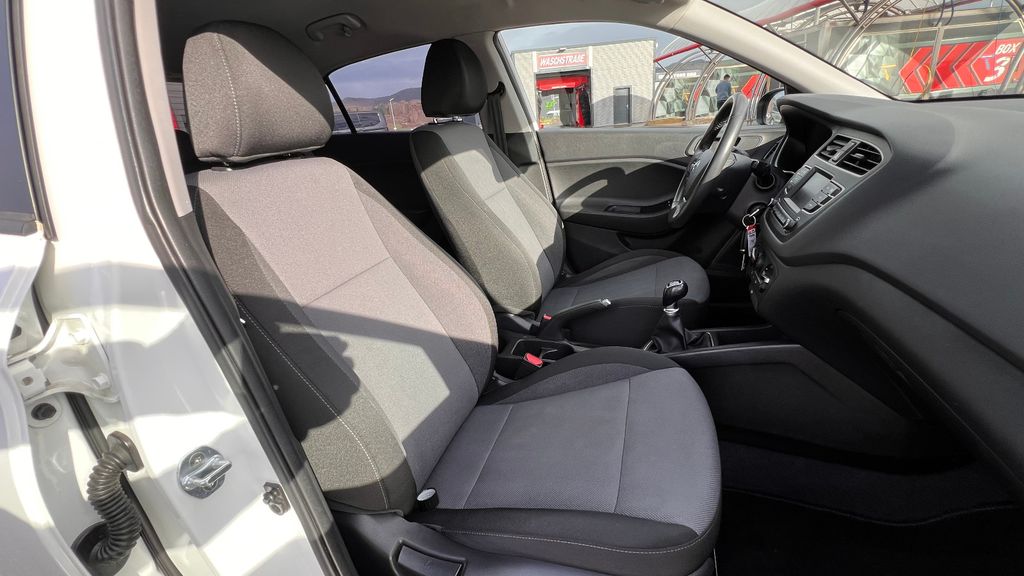 HYUNDAI i20 1.2 Select ***Klima+Tempomat***