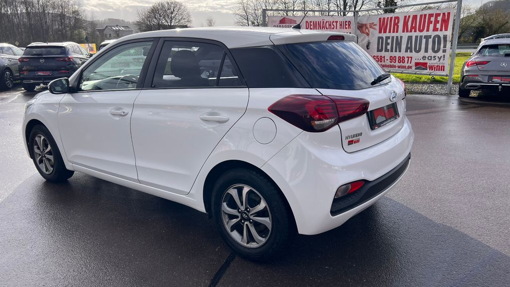 HYUNDAI i20 1.2 Select ***Klima+Tempomat***