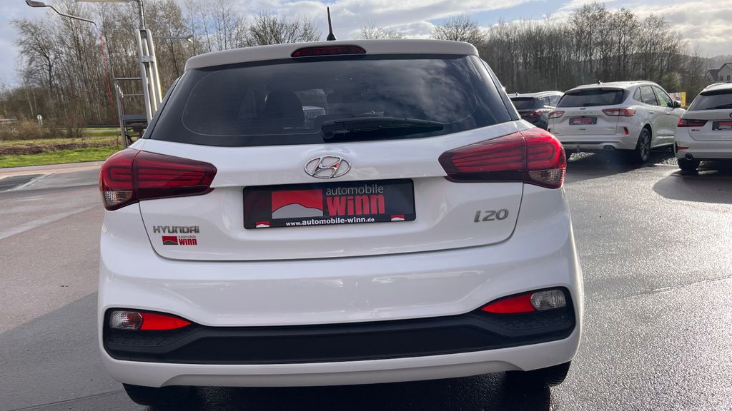 HYUNDAI i20 1.2 Select ***Klima+Tempomat***