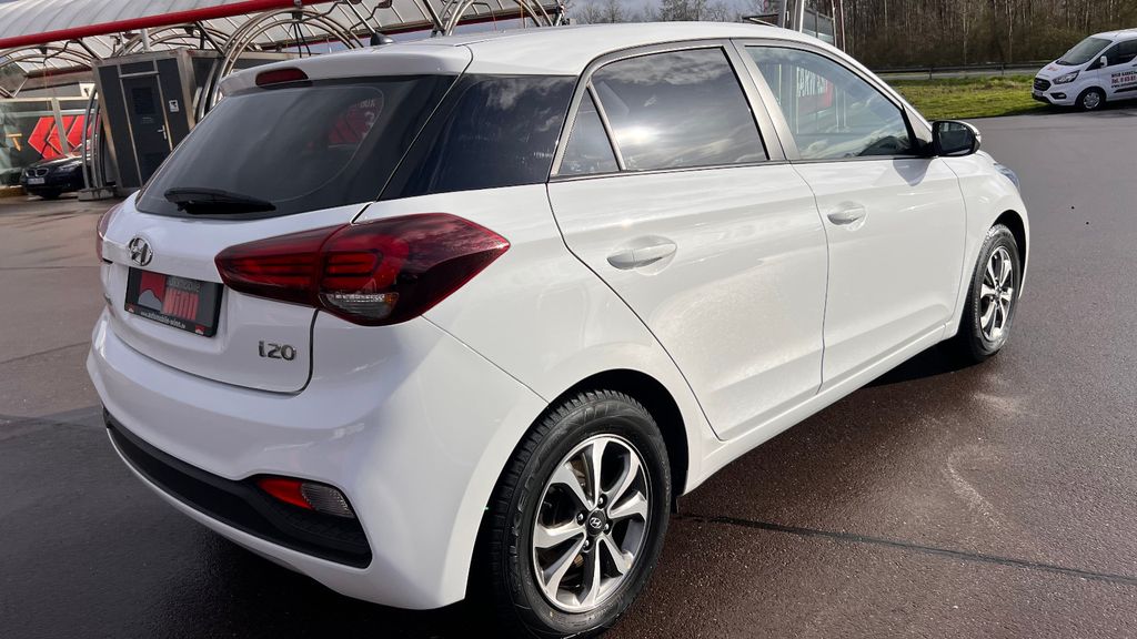 HYUNDAI i20 1.2 Select ***Klima+Tempomat***