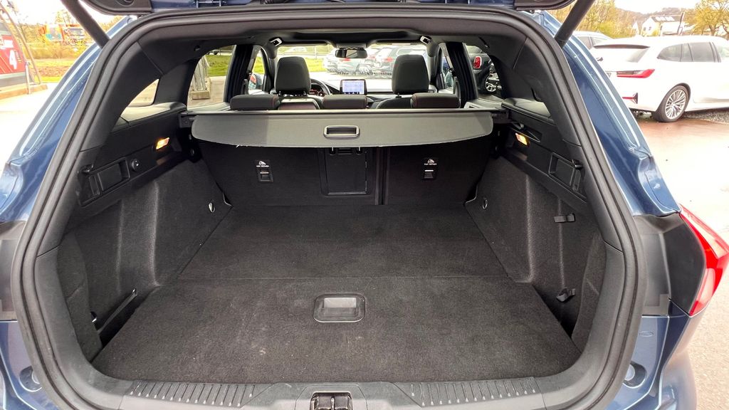 FORD Focus Turnier 2.0 ST-Line X **VOLLAUSSTATTUNG**