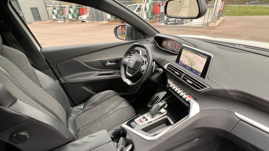 PEUGEOT 3008 1.6 GT-Line