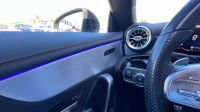 MERCEDES-BENZ CLA 220 AMG-Line ***Panodach+LED+19"+Kamera***