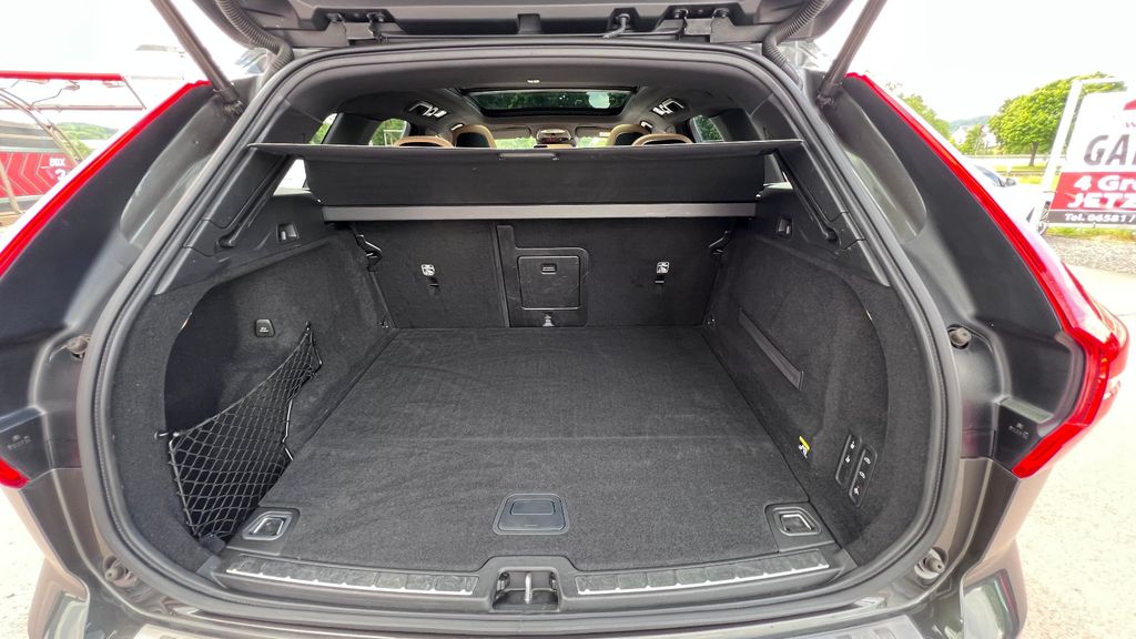 VOLVO XC 60 Inscription Plug-In Hybrid AWD