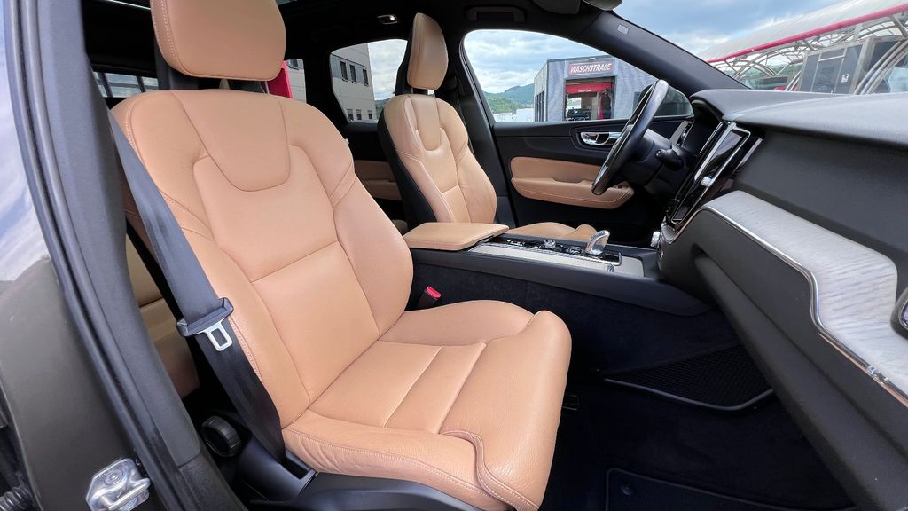 VOLVO XC 60 Inscription Plug-In Hybrid AWD